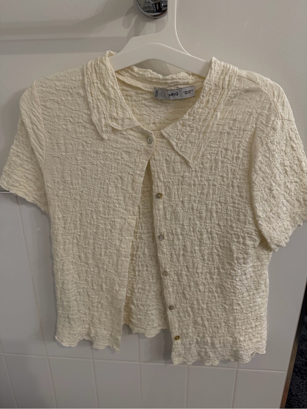 Mango Cream Crinkle Short-Sleeve Button-Down Shirt